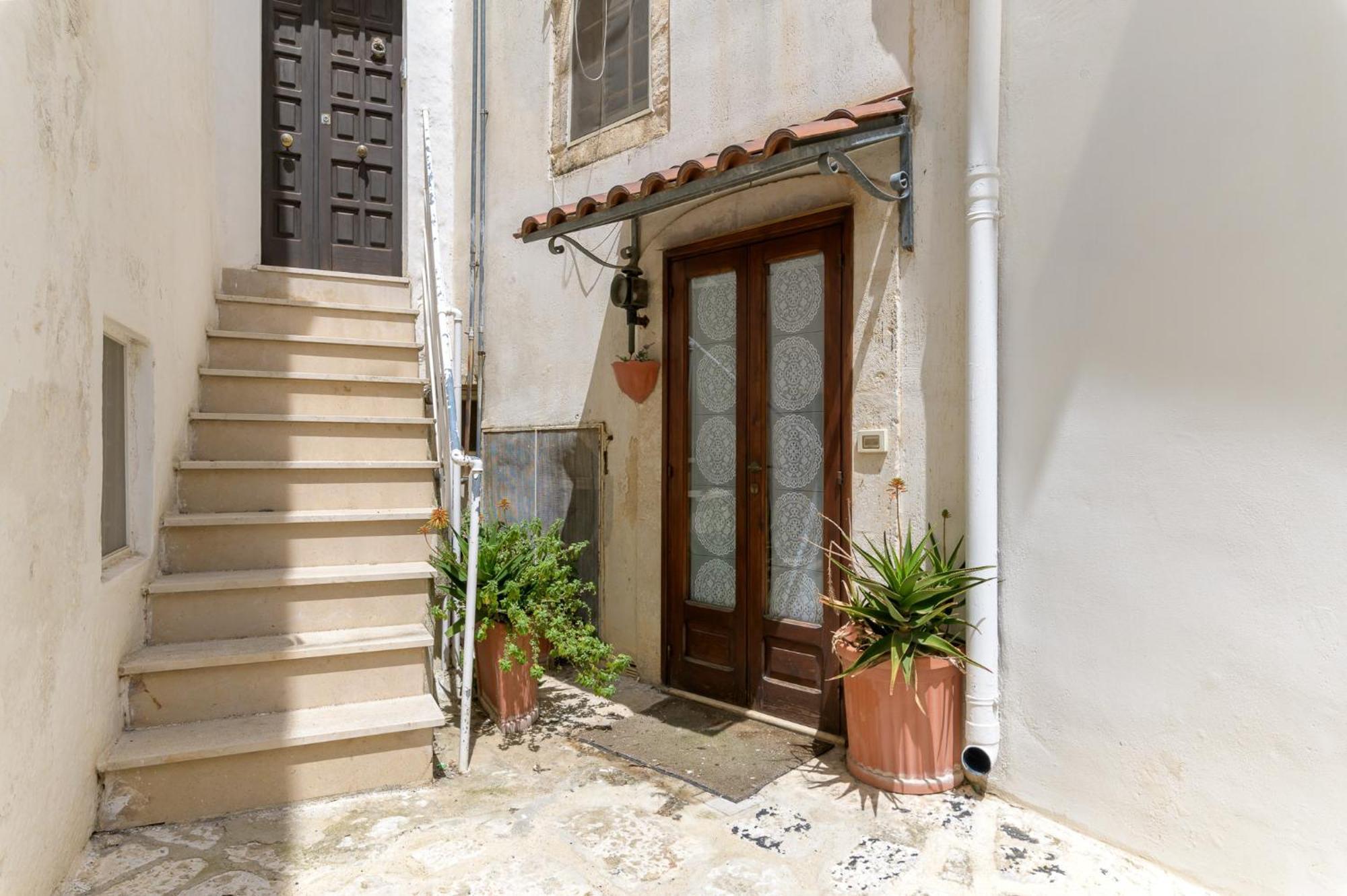 Appartamento Vintage Con Balcone By Wonderful Italy Ostuni Exterior photo